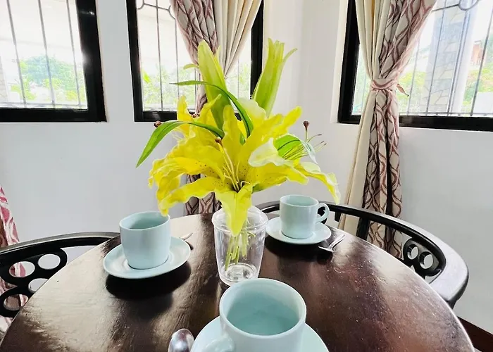4 Bedroom 3 T And B House Near Srp And Starmall With 2 Parking Space * Talisay (Cebu)
