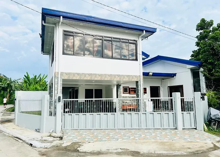 4 Bedroom 3 T And B House Near Srp And Starmall With 2 Parking Space Villa Talisay (Cebu)