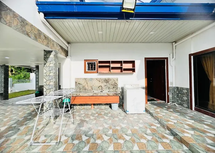 Villa 4 Bedroom 3 T And B House Near Srp And Starmall With 2 Parking Space Talisay (Cebu)