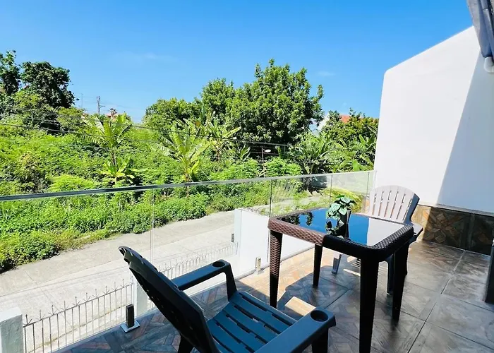Villa 4 Bedroom 3 T And B House Near Srp And Starmall With 2 Parking Space *
