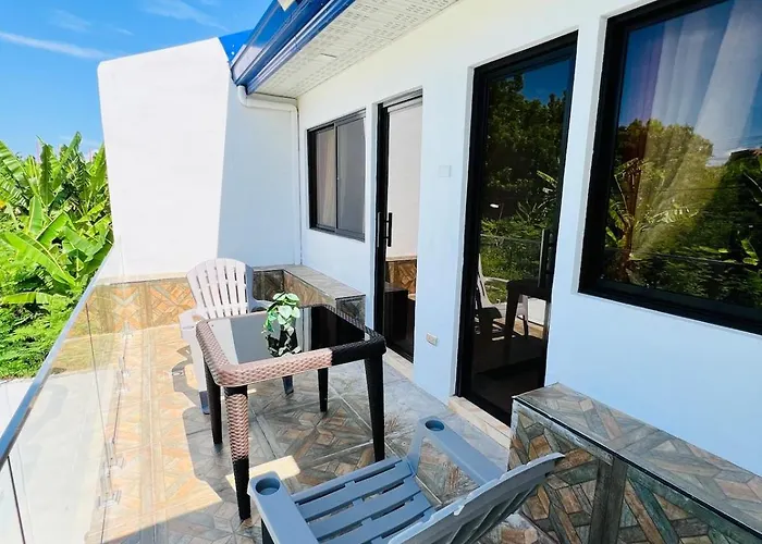 4 Bedroom 3 T And B House Near Srp And Starmall With 2 Parking Space Villa Talisay (Cebu)