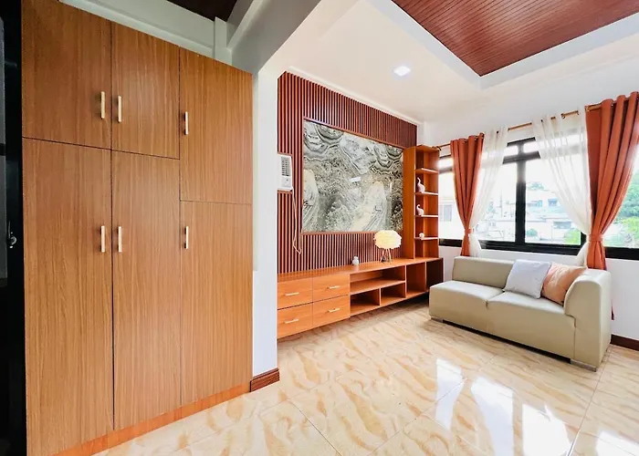 4 Bedroom 3 T And B House Near Srp And Starmall With 2 Parking Space * Talisay (Cebu)