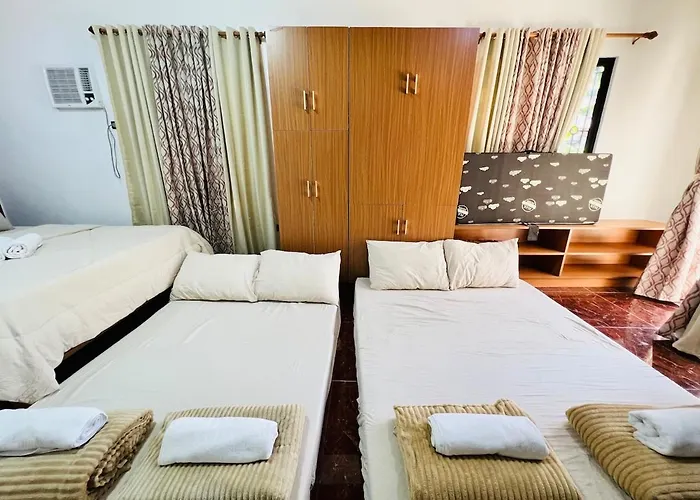 4 Bedroom 3 T And B House Near Srp And Starmall With 2 Parking Space Talisay (Cebu)